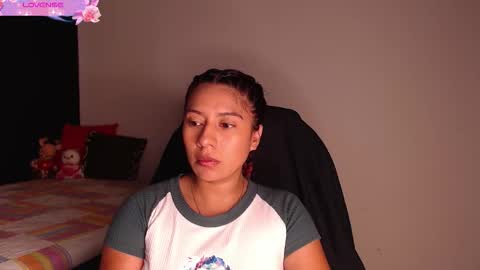 Yesi online show from October 6, 4:47 pm