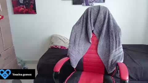 yessica_gomez01 online show from July 25, 9:02 pm
