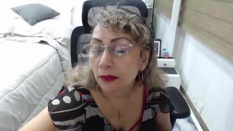 jessy online show from April 18, 12:34 am