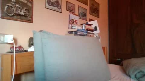 yeti_92 online show from February 11, 8:40 am