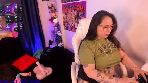 Luna online show from January 6, 11:42 pm