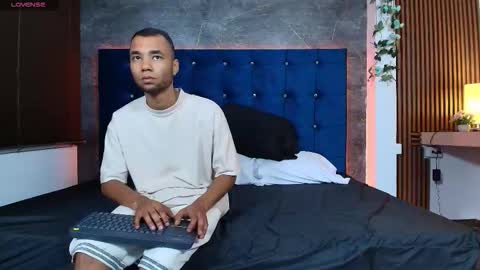  YIN  YANG  online show from September 22, 10:14 pm