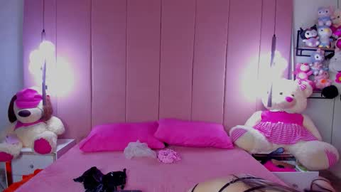 yinyang_luar online show from November 14, 7:38 pm