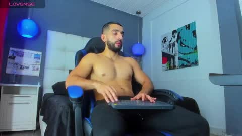 Yiyo online show from March 14, 4:16 am