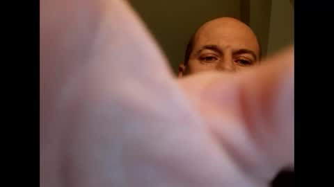 ynwaynwa801 online show from April 1, 11:00 am