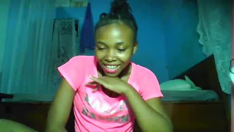 Snapshot of yolandrina90 chatting on September 30, 6:18 pm yolandrina90 online show from September 30, 6:18 pm