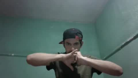 yosmar309004 online show from April 27, 6:00 am