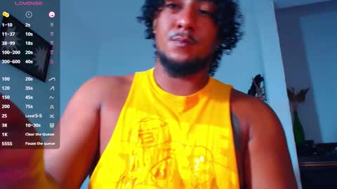 Snapshot of yosoy_enzo2020 chatting on October 18, 3:11 am Enzo online show from October 18, 3:11 am
