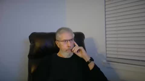 Colorado Guy Straight online show from October 19, 3:55 am