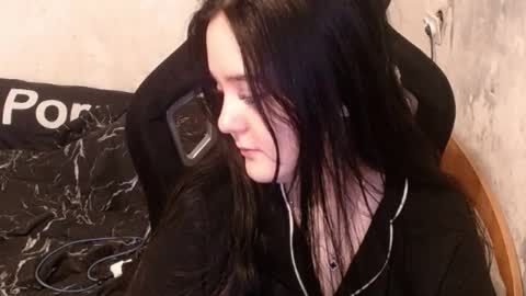 your_8a8y online show from October 14, 7:22 am