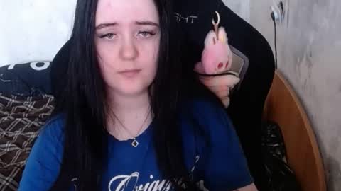 your_8a8y online show from September 12, 11:12 am