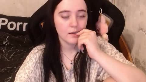 your_8a8y online show from October 16, 10:48 am