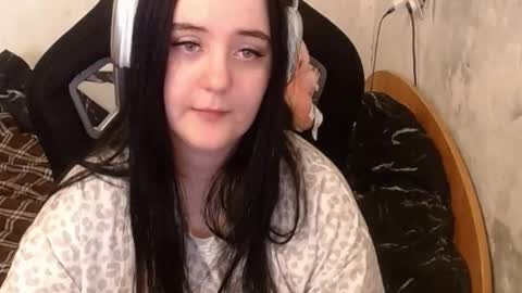 your_8a8y online show from September 24, 9:38 am