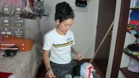 mia3 online show from September 17, 6:44 pm