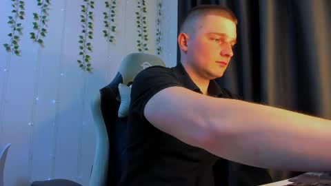 your_claddagh online show from April 2, 6:48 pm