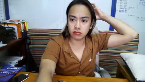 your_dreamgirlxxx69 online show from March 5, 3:08 am