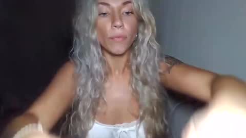 Snapshot of your_fav1 chatting on September 12, 6:04 am your_fav1 online show from September 12, 6:04 am