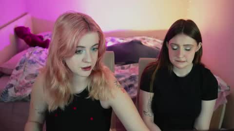 girls u wanna fuck online show from March 4, 4:41 pm