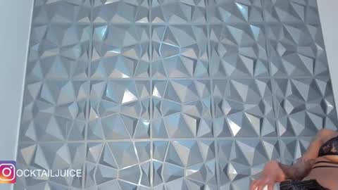 your_juice_ocktail online show from March 17, 7:19 pm