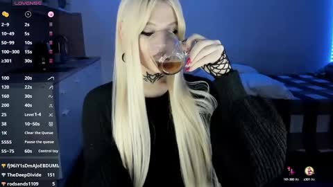 Eva online show from March 5, 9:48 pm