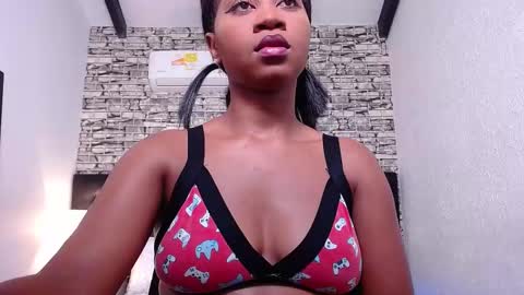 your_little_whore18 online show from February 22, 5:02 pm