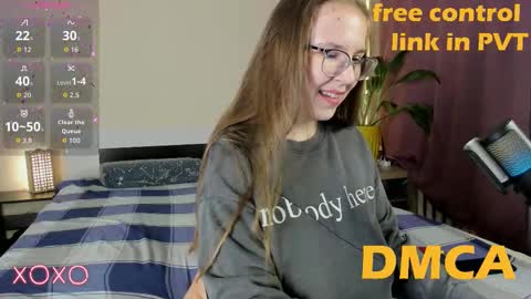 Pennyy online show from November 3, 8:54 pm