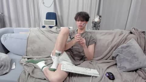 Snapshot of your_shy_guy chatting on March 11, 10:42 pm your_shy_guy online show from March 11, 10:42 pm