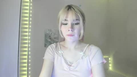 Alice online show from April 19, 6:10 pm