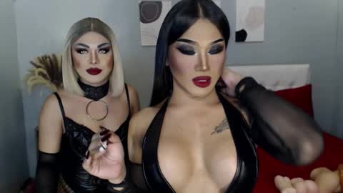 TRICXIEBELLE online show from October 15, 11:55 am