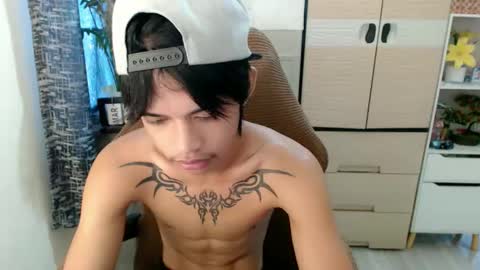 yourasian_eric online show from March 22, 1:53 am