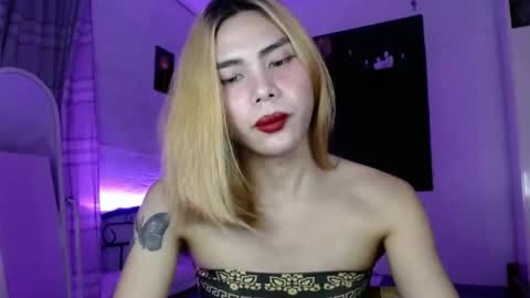 LEXI online show from December 3, 5:24 pm