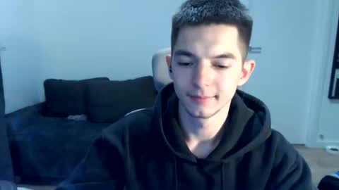 yourethan online show from October 22, 8:32 pm