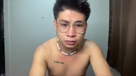 yourfantasyyy_ online show from March 4, 5:53 am