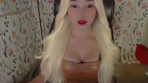 maureen love you online show from September 15, 7:37 pm