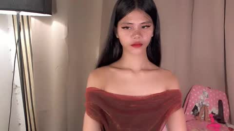 Vivian online show from April 21, 1:42 am