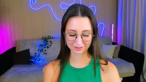 Vetta online show from October 1, 8:08 pm