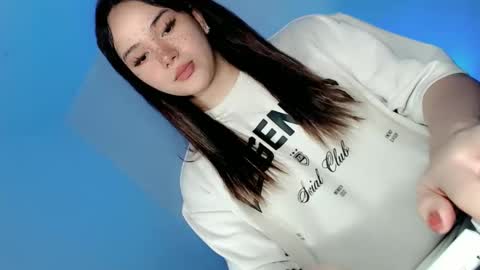 Snapshot of yourlovingpearl chatting on February 4, 6:25 am PEARL online show from February 4, 6:25 am