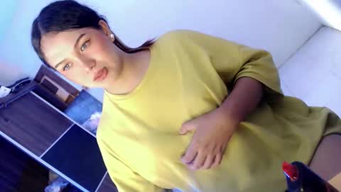 Snapshot of yourlovingpearl chatting on September 30, 5:40 am PEARL online show from September 30, 5:40 am