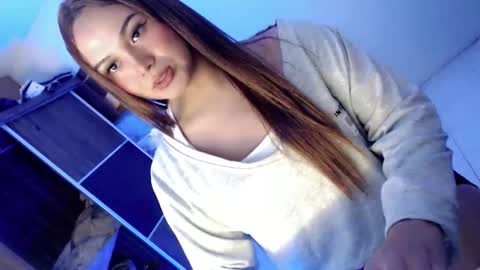 Snapshot of yourlovingpearl chatting on October 12, 4:16 am PEARL online show from October 12, 4:16 am