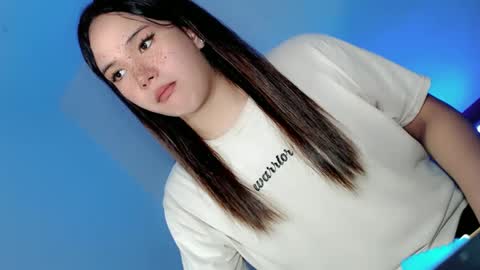 Snapshot of yourlovingpearl chatting on February 5, 8:43 am PEARL online show from February 5, 8:43 am