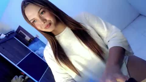 Snapshot of yourlovingpearl chatting on October 14, 1:03 pm PEARL online show from October 14, 1:03 pm