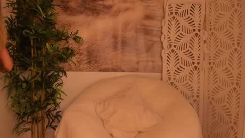 Sarah online show from January 11, 8:43 pm