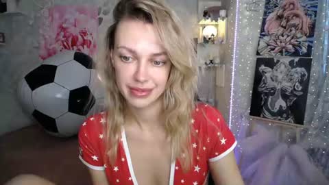 Nicky online show from July 3, 4:23 pm