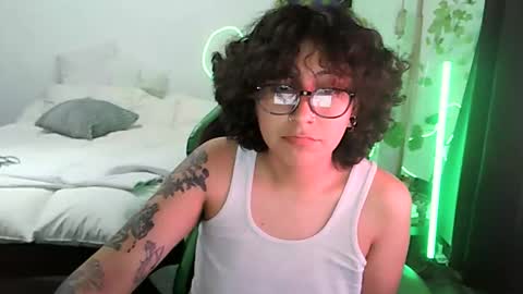 Serena online show from December 4, 4:56 am