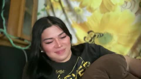 yoursexytowngirl online show from March 7, 5:40 am