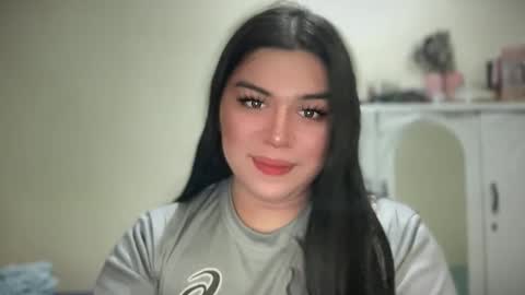 yoursexytowngirl online show from April 18, 7:29 pm