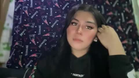 yoursexytowngirl online show from March 2, 9:49 am