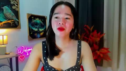 yourtinybunny online show from November 12, 11:12 am