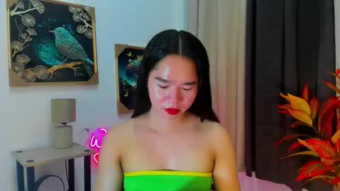 yourtinybunny online show from November 25, 4:11 am