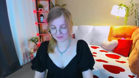 Alice online show from April 14, 9:34 am